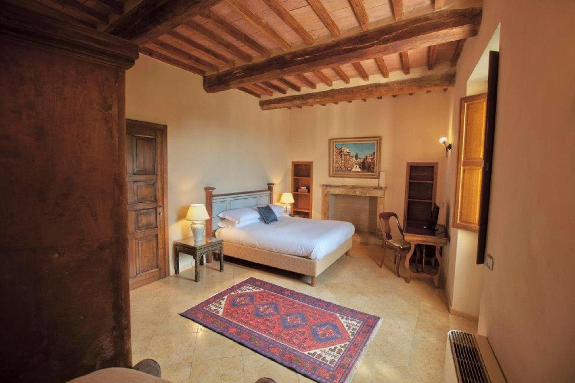 Castello Delle Serre Rapolano Terme Room photo