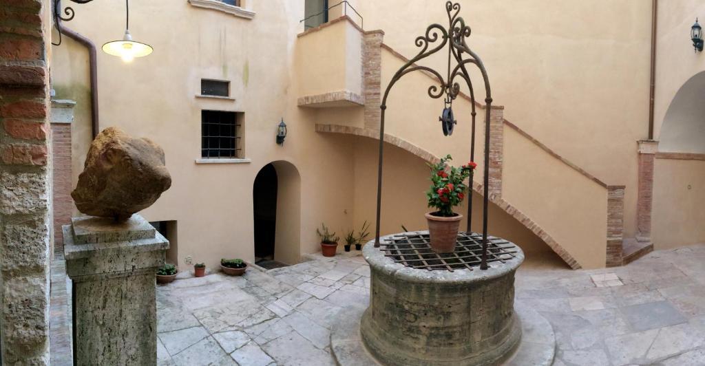 Castello Delle Serre Rapolano Terme Exterior photo